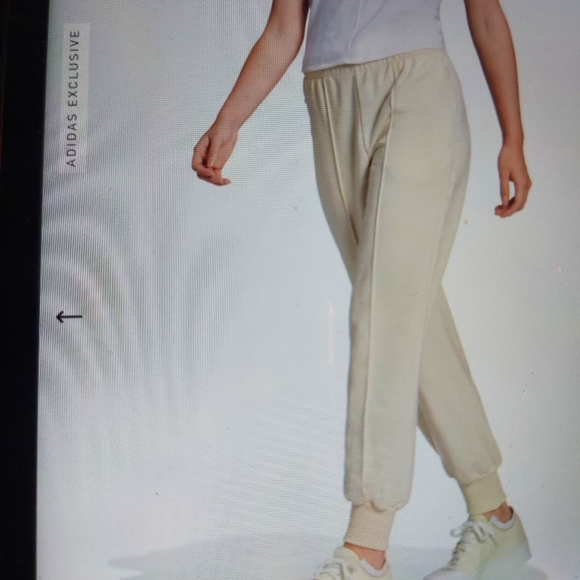 Adidas - Picture 1 of 9